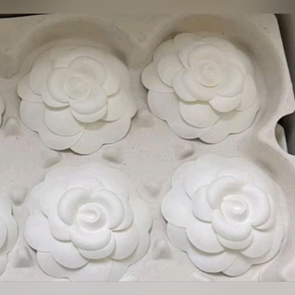 CHANEL White Camellia Flower 7.5cm Gift Wrap Packaging Accessory Authentic - Picture 4 of 5